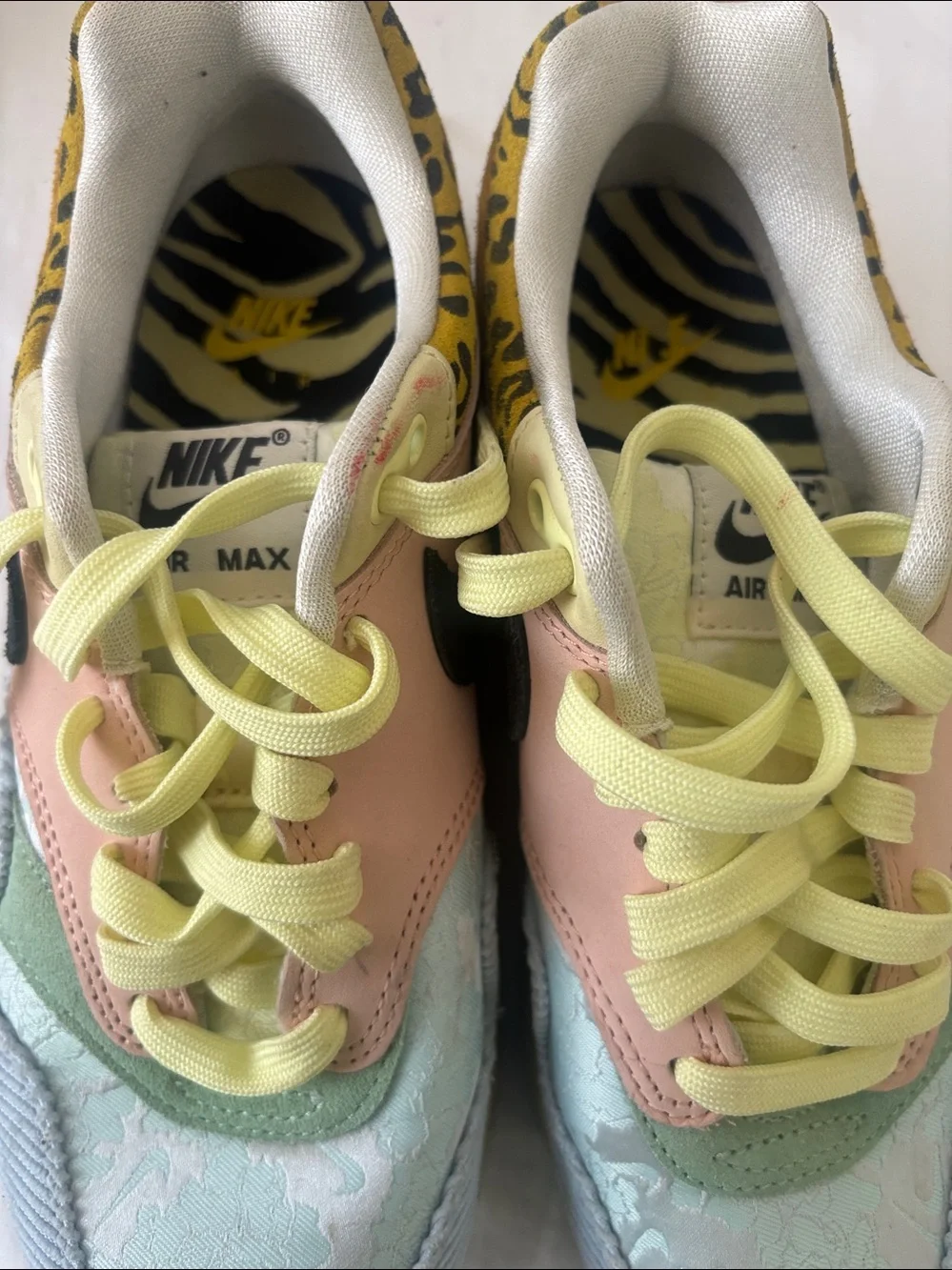 Nike Pastel Multi-Panel Sneakers with Yellow Laces AirMax 1 86RPM Spring Mix